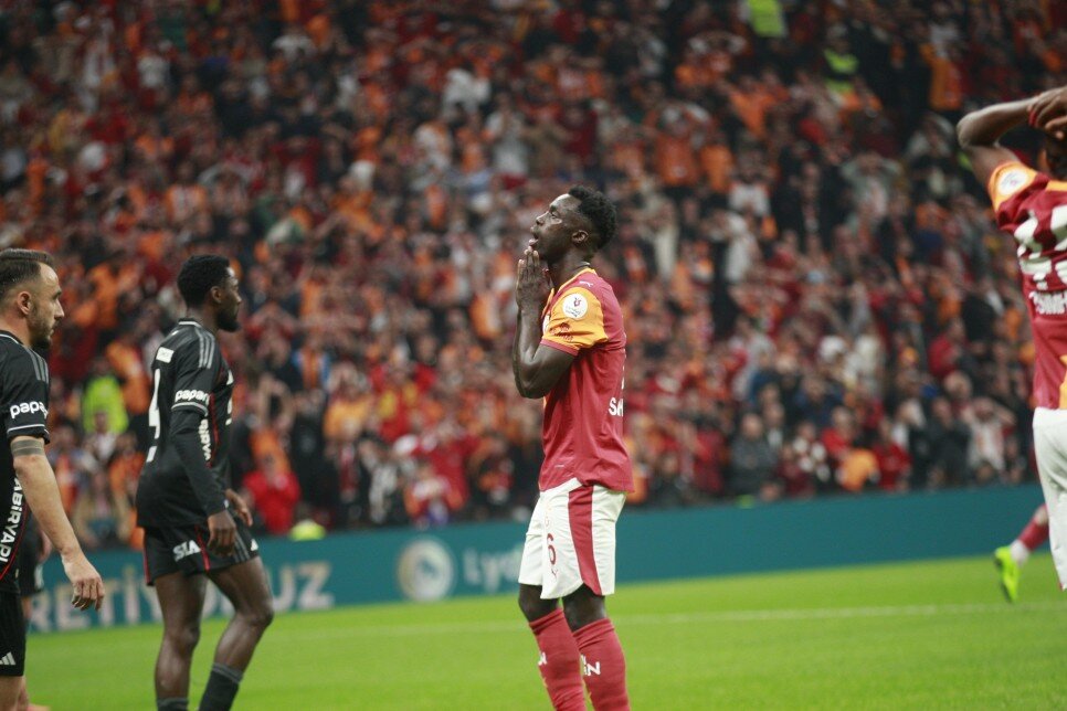 DAVINSON SANCHEZ