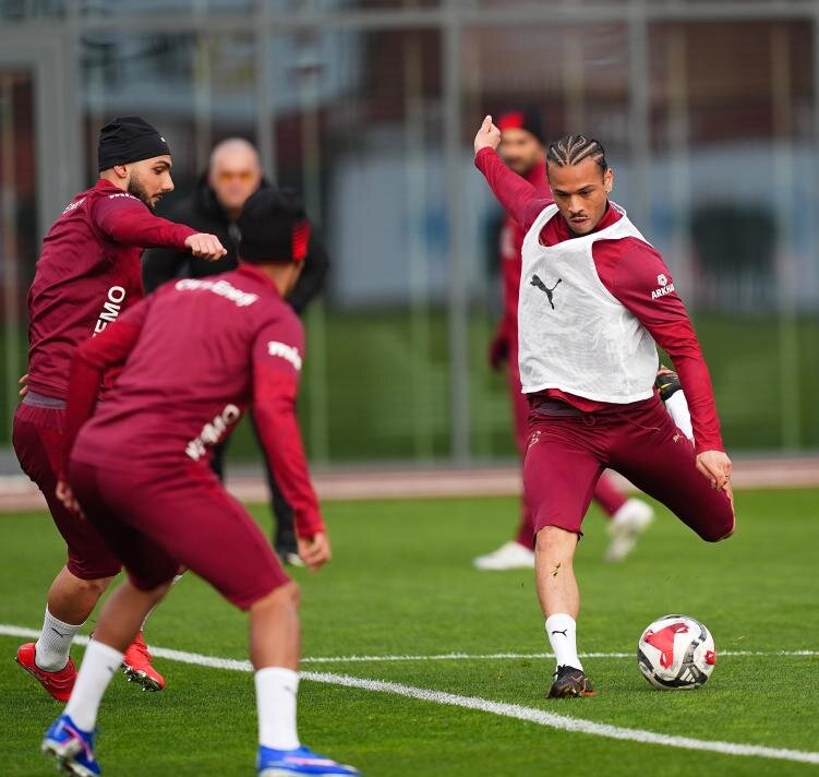 �DMANDA NELER YA�ANDI?