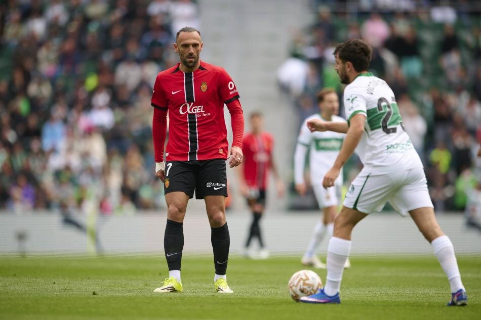 FENERBAH�E'N�N �LG�S� S�R�YOR