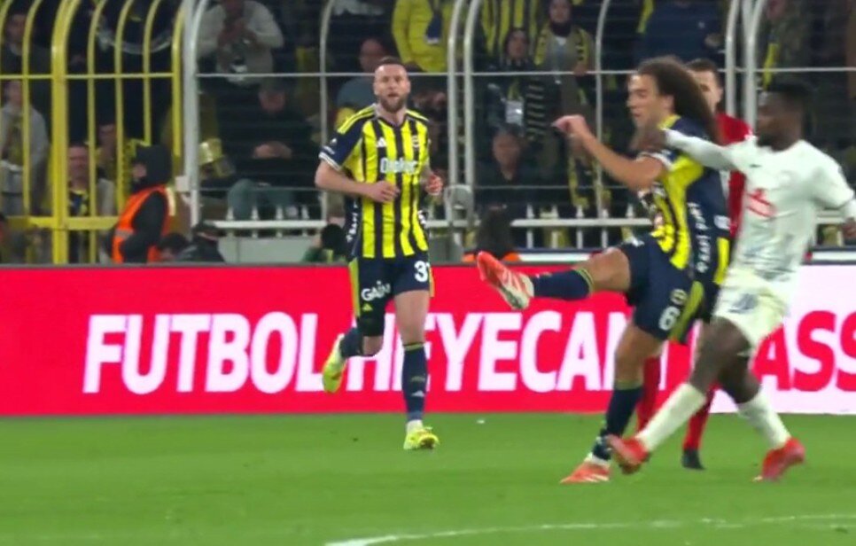 90+1' OLAWOYIN'�N GUENDOUZI'YE M�DAHALES�