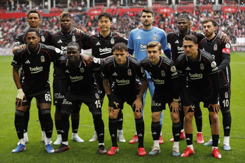 YAZARLARDAN BE��KTA� YORUMLARI