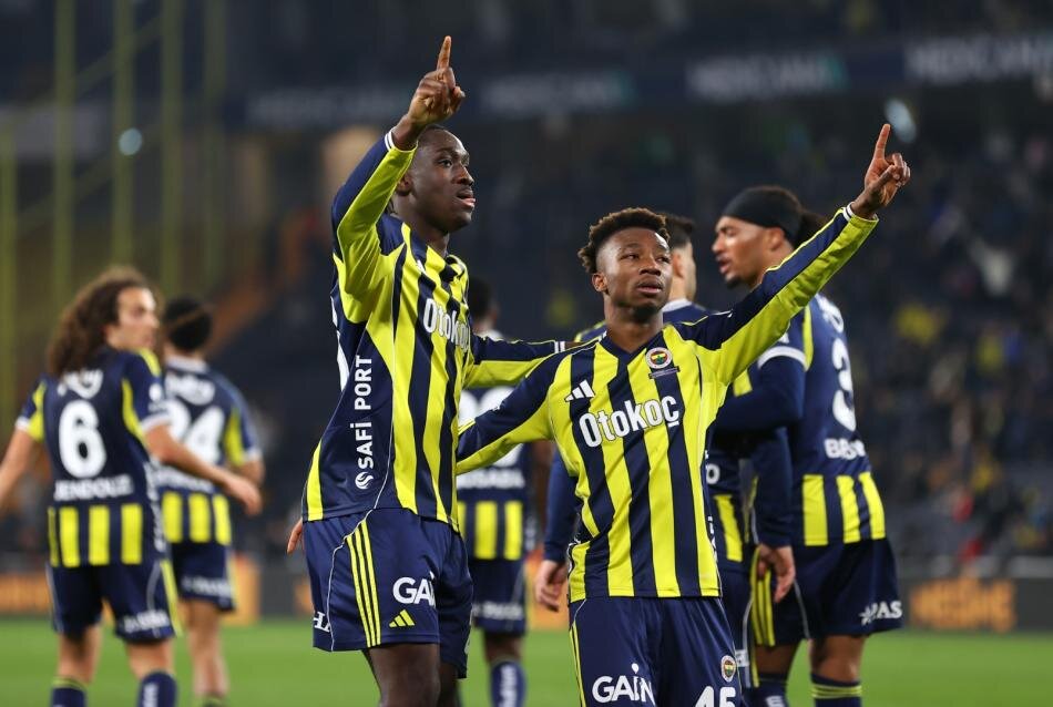 FENERBAH�E PERFORMANSI