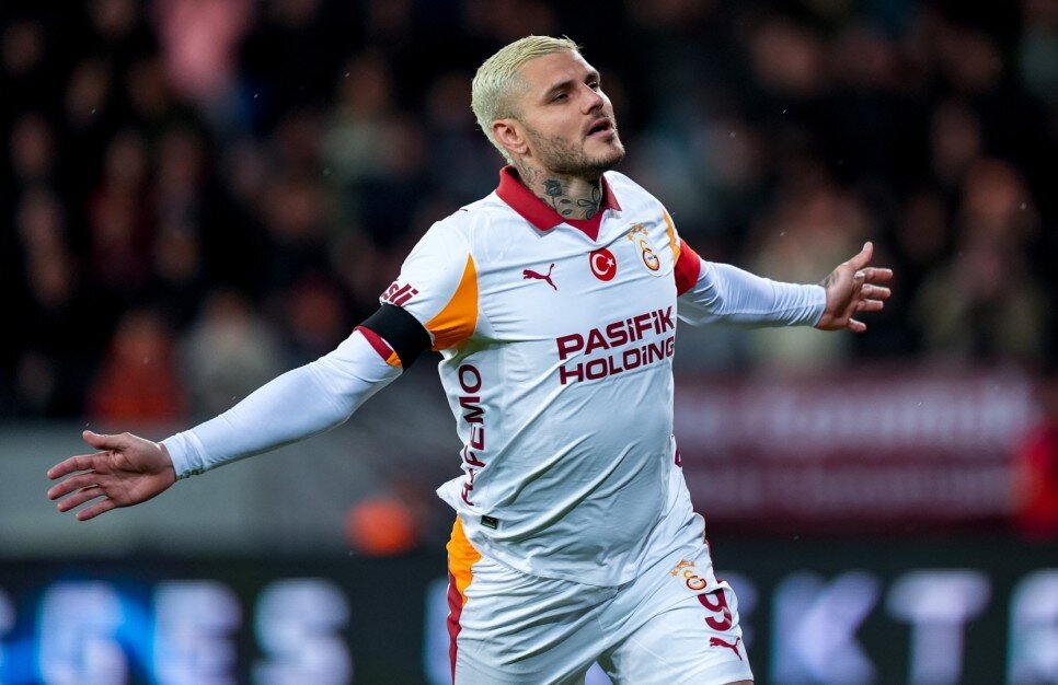 G.SARAY'IN PERFORMANSI, ICARDI