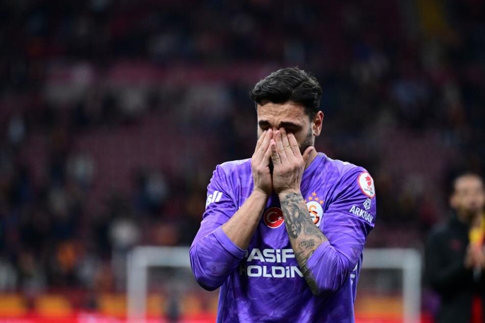 TARAFTARLARDAN TEPK�