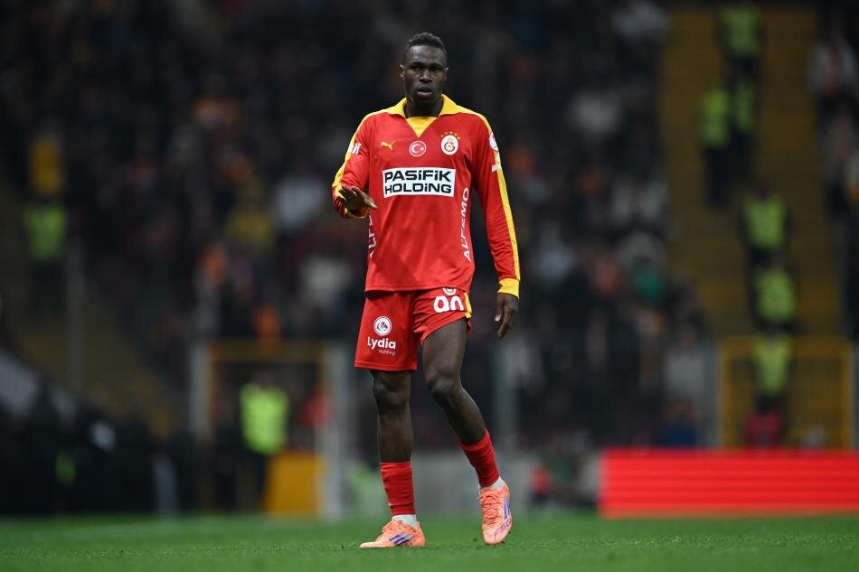 SEZON SONU AYRILAB�L�R