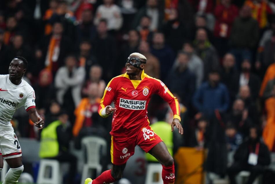 OSIMHEN TARTI�MASI