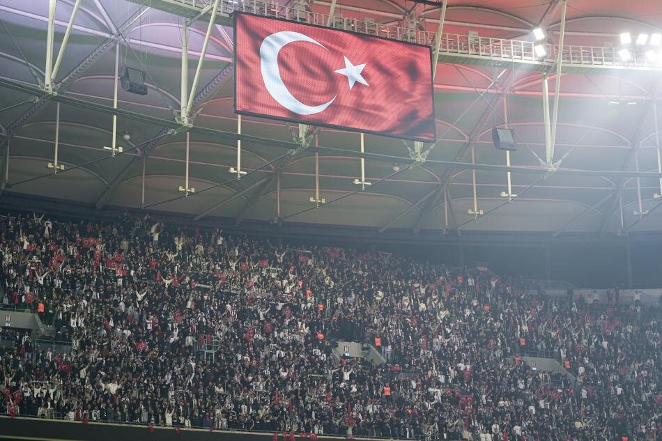 ''TARAFTAR OLMASI GEREKT��� G�B�''