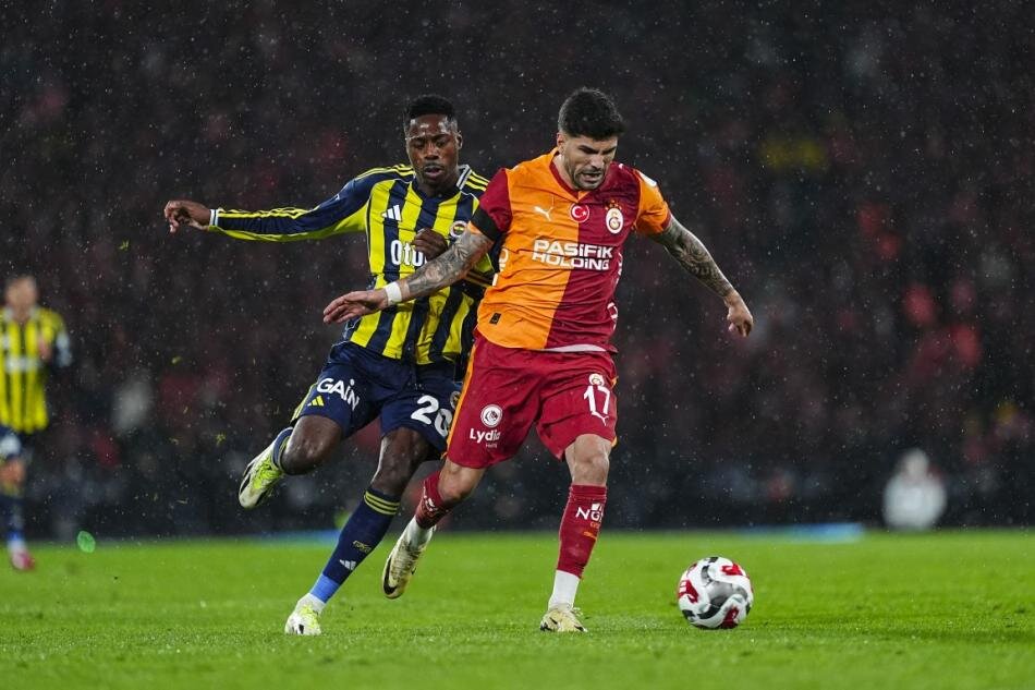 FENERBAH�E DEPLASMANDA D����TE