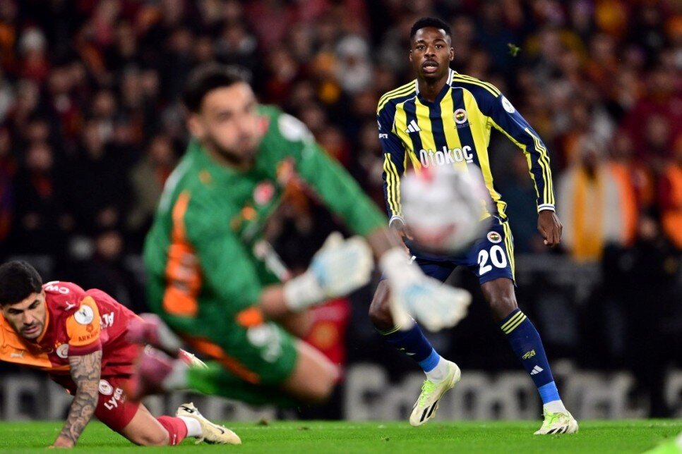 B�LEREK KA�IRILAN PENALTI