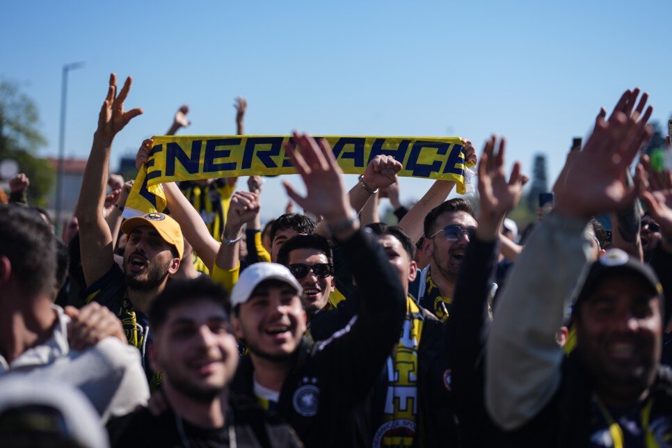 2500'E YAKIN TARAFTAR