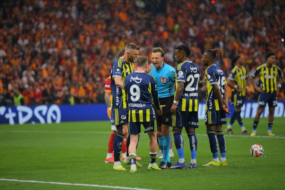 TRIO'DAN G.SARAY-F.BAH�E YORUMLARI