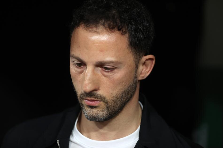 TEDESCO'NUN AYRILI�I ALMAN BASININDA