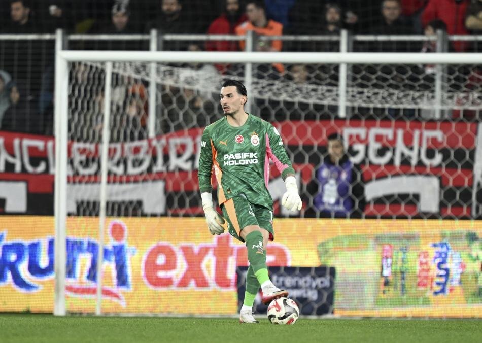 GALATASARAY �LE S�ZLE�MES�