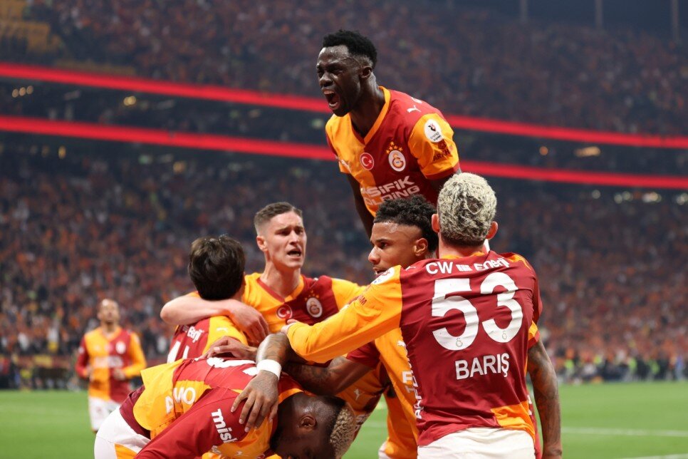 G.SARAY'DA GAL�B�YETTEN FAZLASI