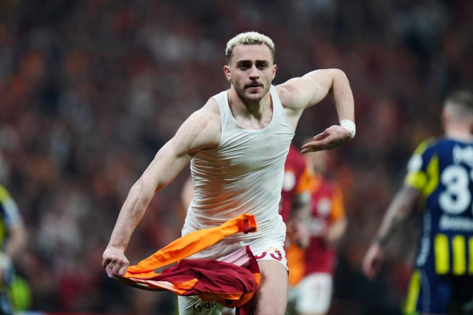 ARSENAL TAK�P ETT�