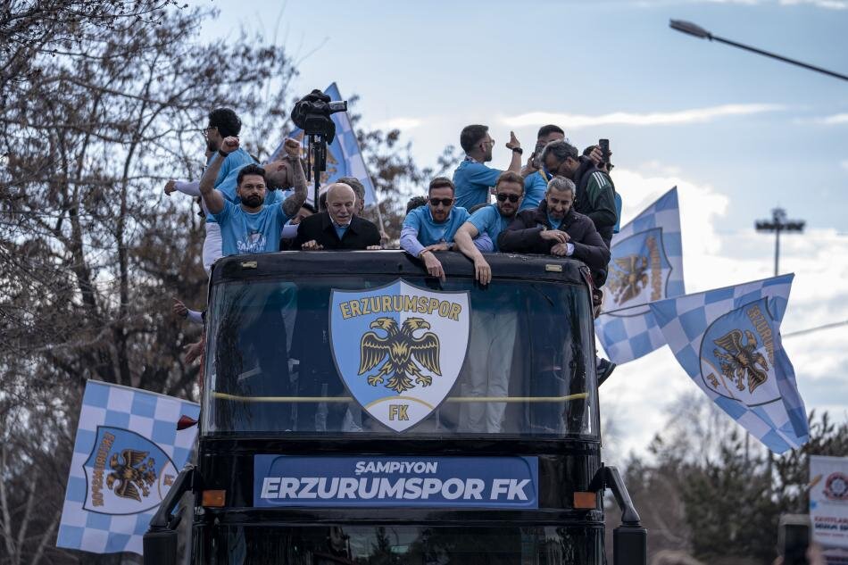 ERZURUMSPOR FK'DEN �EH�R TURU