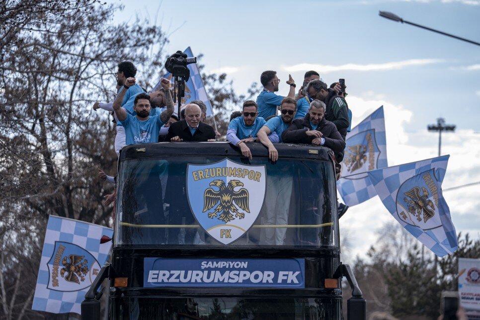 ERZURUMSPOR FK'DEN �EH�R TURU