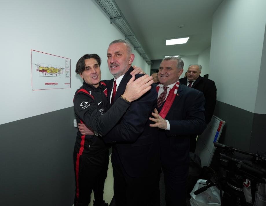 HAKAN �ALHANO�LU'NUN DURUMU