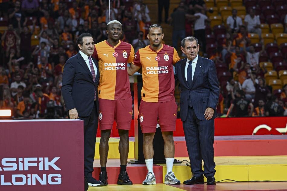 GALATASARAY'DA �MZA T�REN�