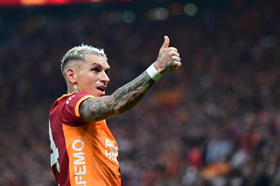 L - LUCAS TORREIRA