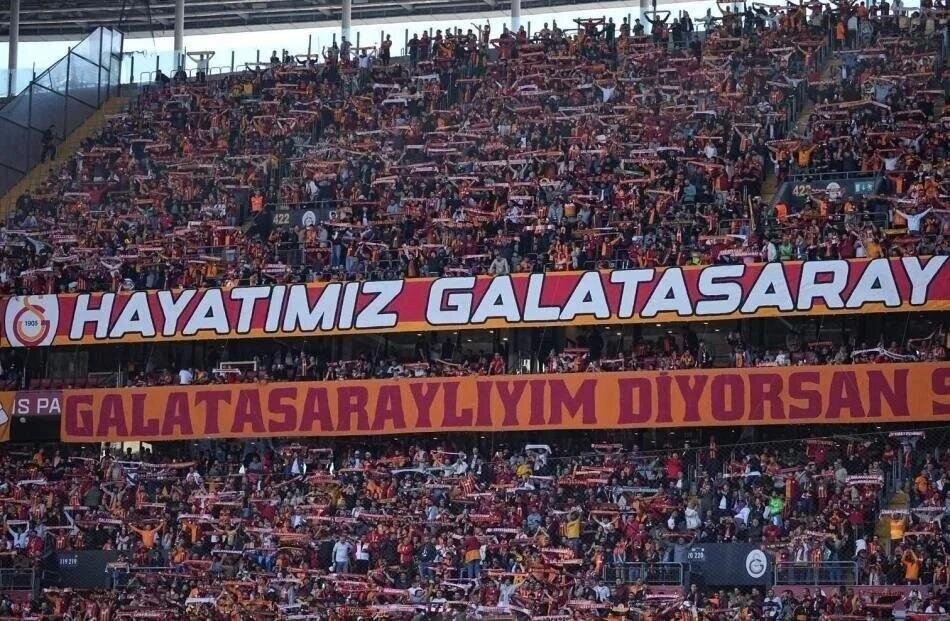 G.SARAY'IN �AMP�YONLUK MOTTOSU