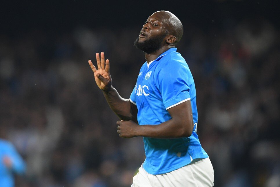 FENERBAH�E'DEN LUKAKU HAMLES�