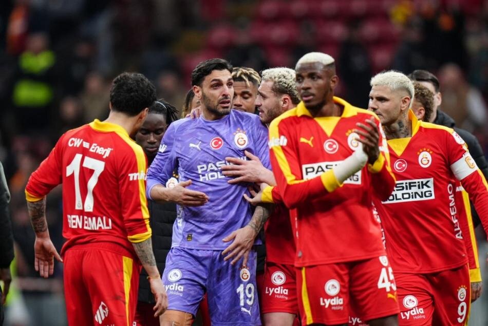 G.SARAY'DA BIRAKMAK �ST�YOR