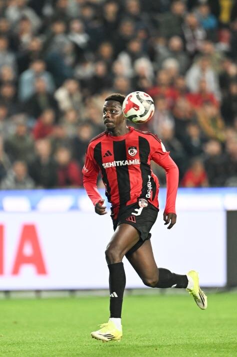 4-MOHAMED BAYO