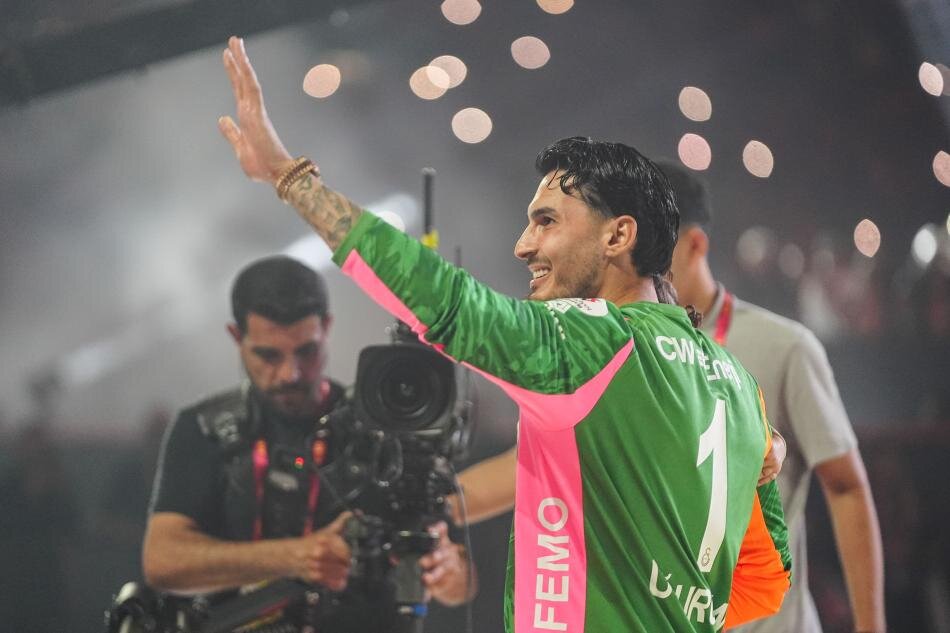EDERSON, U�URCAN �AKIR