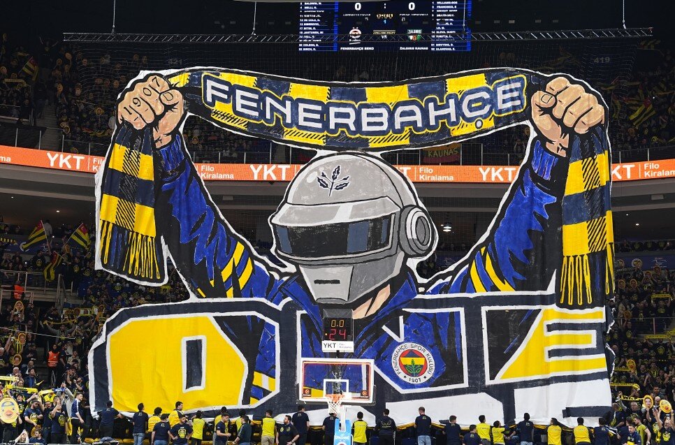 FINAL FOUR'UN M�DAV�M�: FENERBAH�E