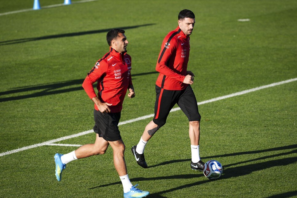 D�RT FUTBOLCU TEDAV�DEN GE�T�