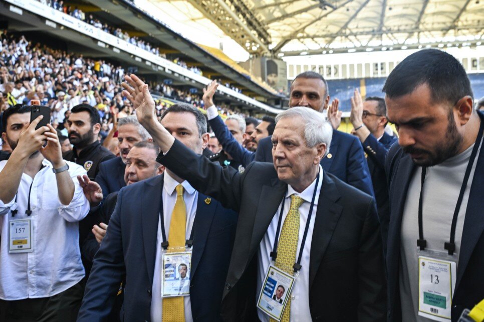 115 M�LYON EURO
