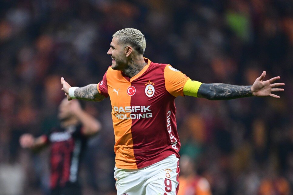 BENFICA FIRSAT KOLLUYOR