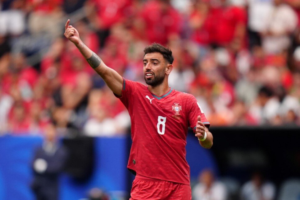 MANU'DAN AYRILMAK �STEM�YOR