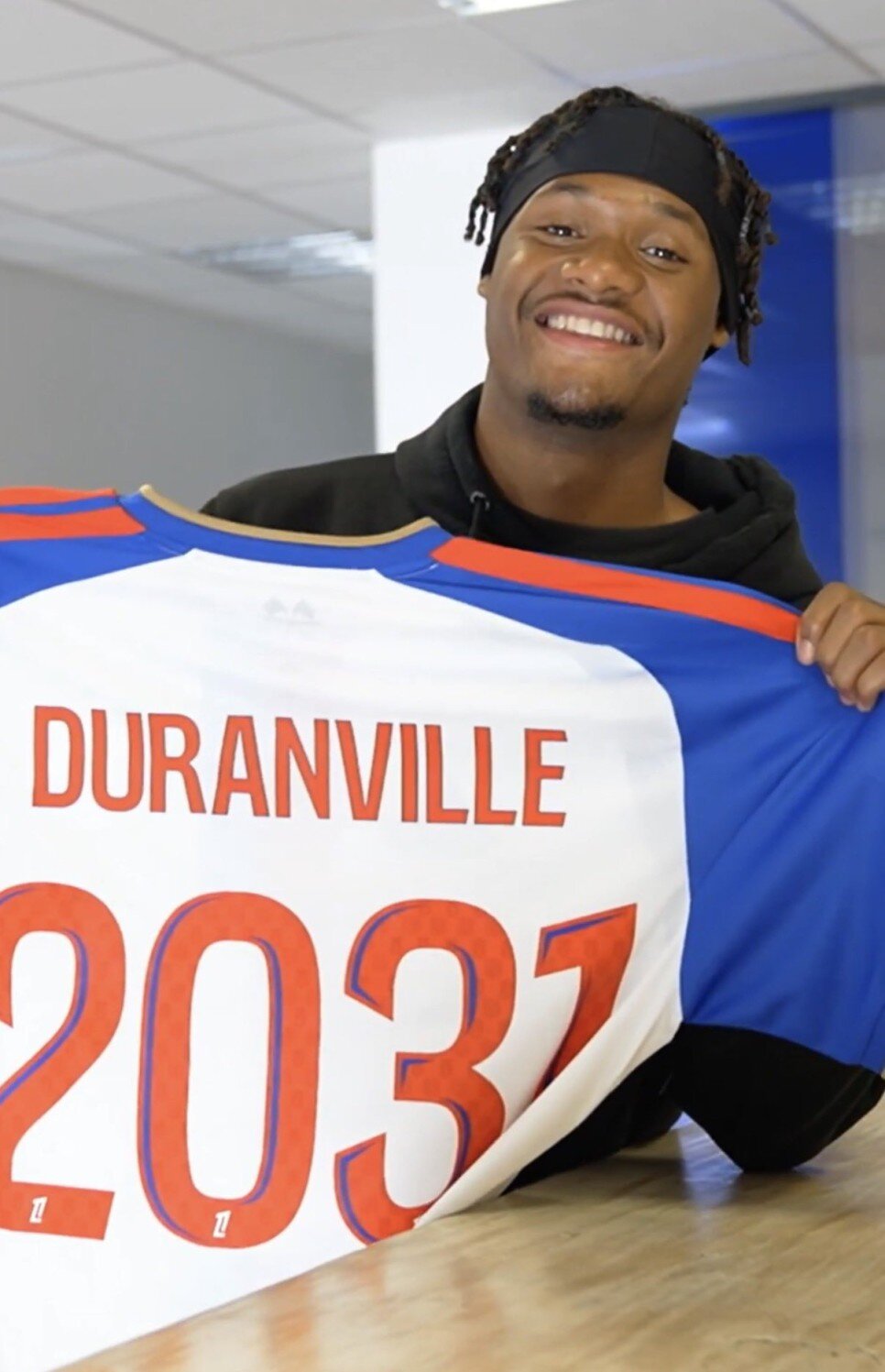 JUL�EN DURANV�LLE