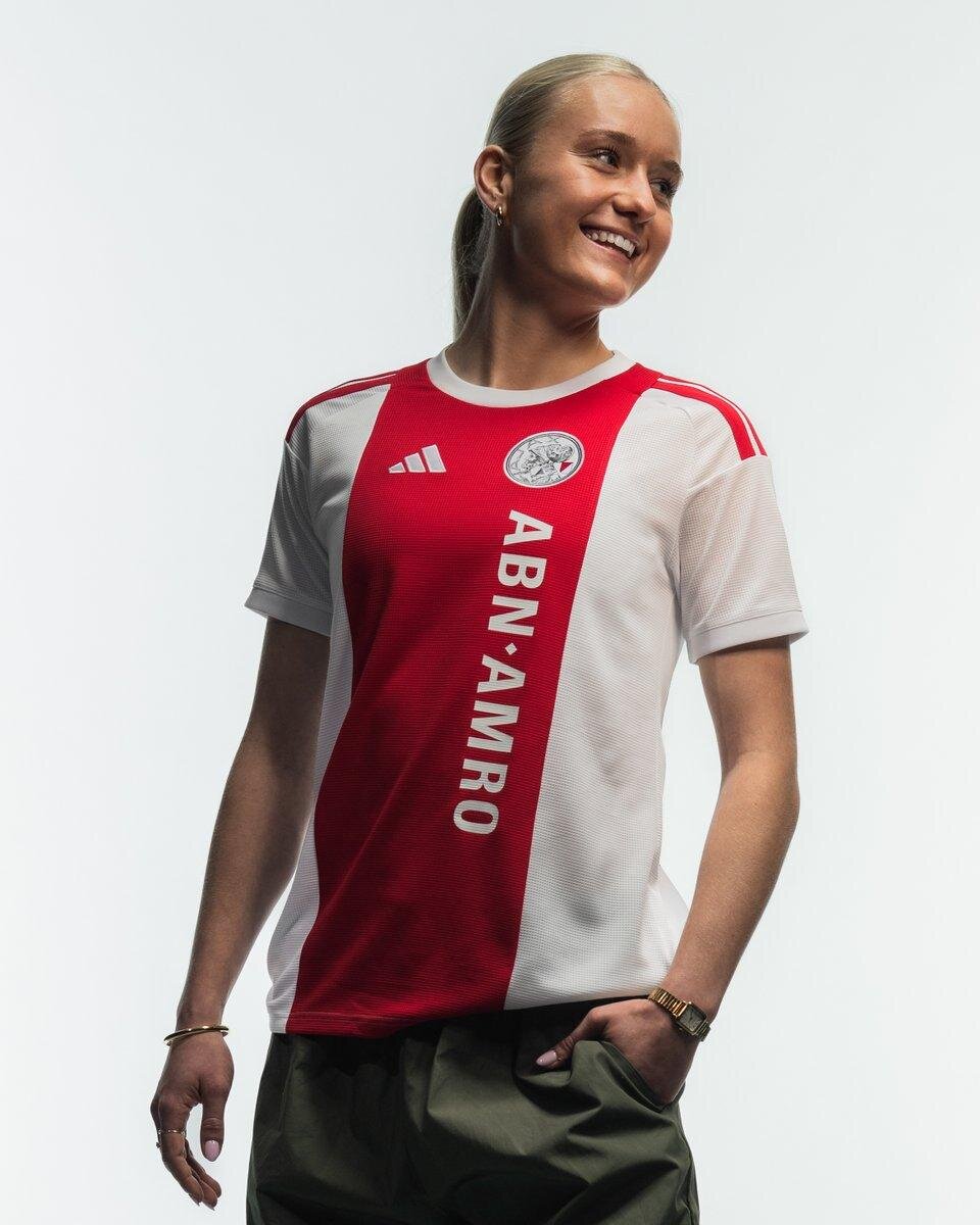 AJAX (�� SAHA)