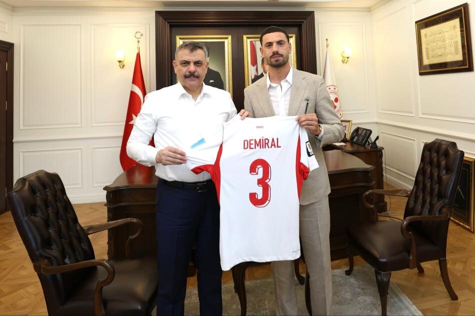 MER�H DEM�RAL