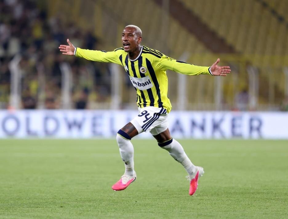 YAZARLARIN YORUMLARI