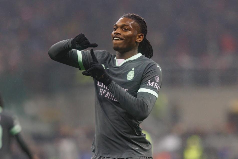 MILAN'A 50 M�LYON EUROYA MAL OLDU