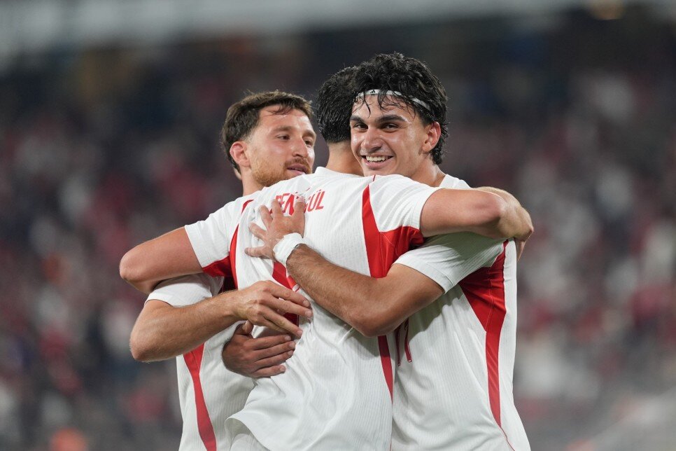 G.SARAY B�T�RMEK �ST�YOR