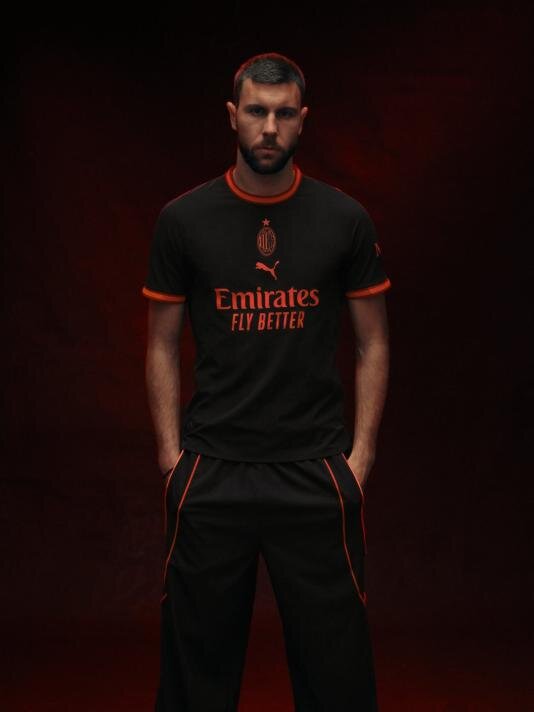 MILAN (III. FORMA)