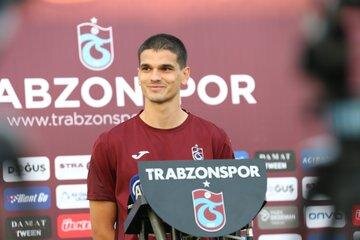 SAL�H MALKO�O�LU