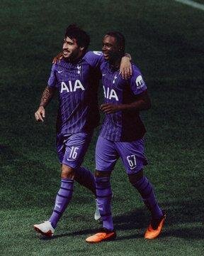 TOTTENHAM ( ALTERNAT�F)