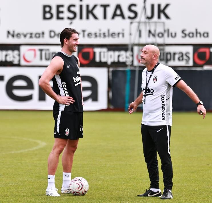 VLAHOVIC NE ZAMAN KADRODA OLUR?