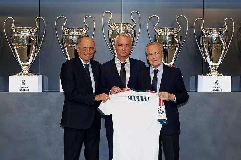 MOURINHO'DAN MESAJ