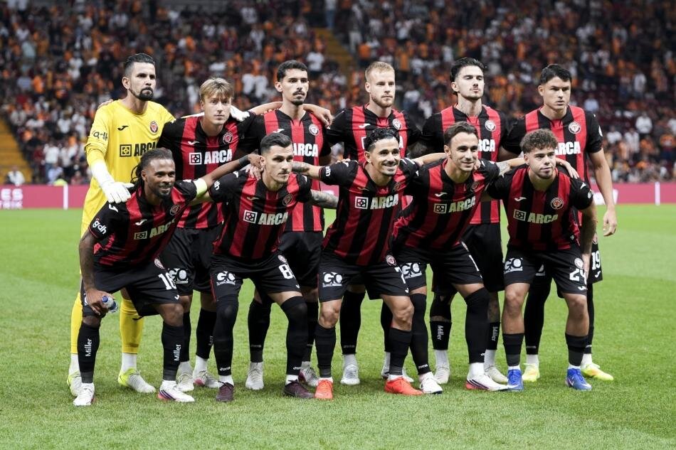 9. �ORUM FK