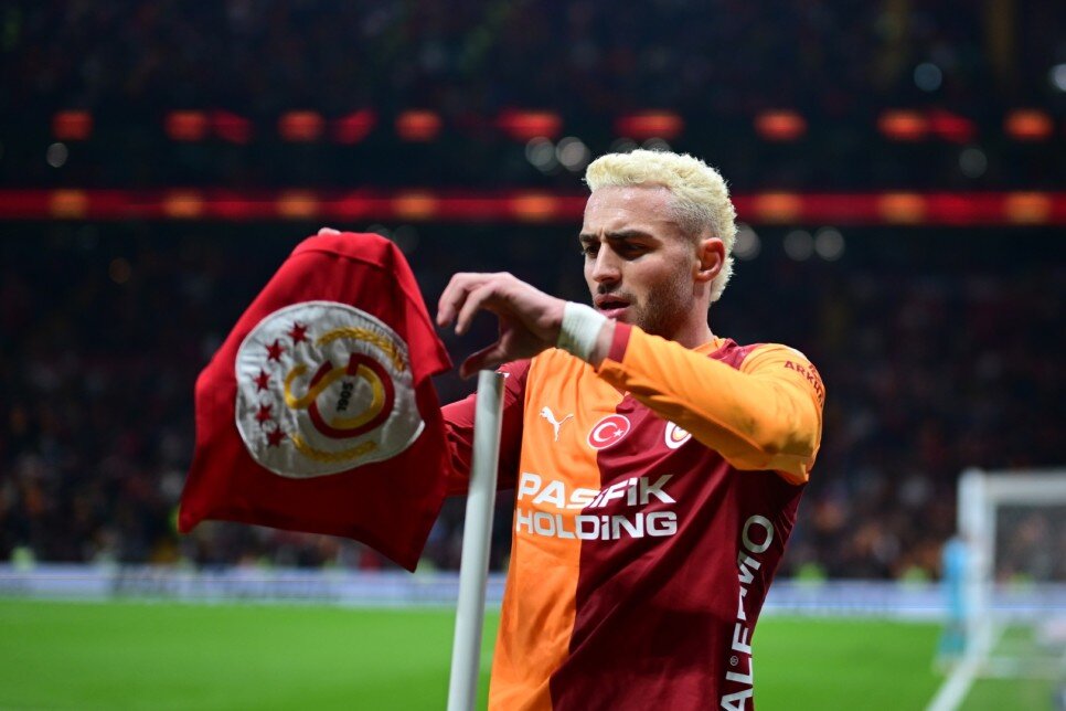 FIORENTINA HAREKETE GE�T�
