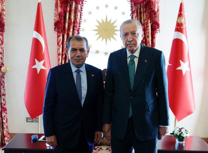 GALATASARAY Y�NET�M� DE KABULDE