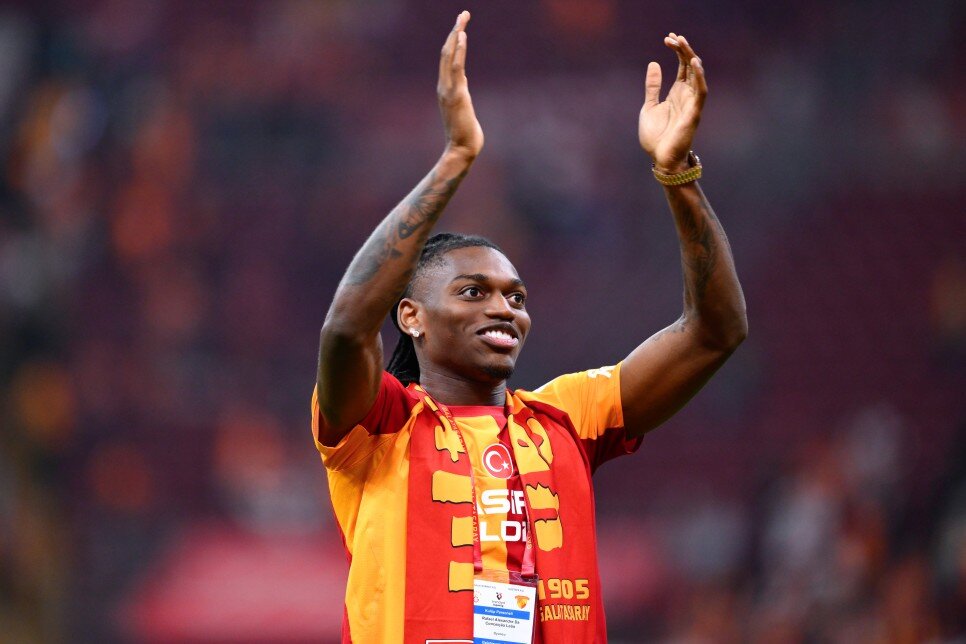 LEAO'DAN A�IKLAMALAR