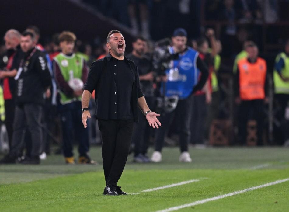 OKAN BURUK'A ELE�T�R�